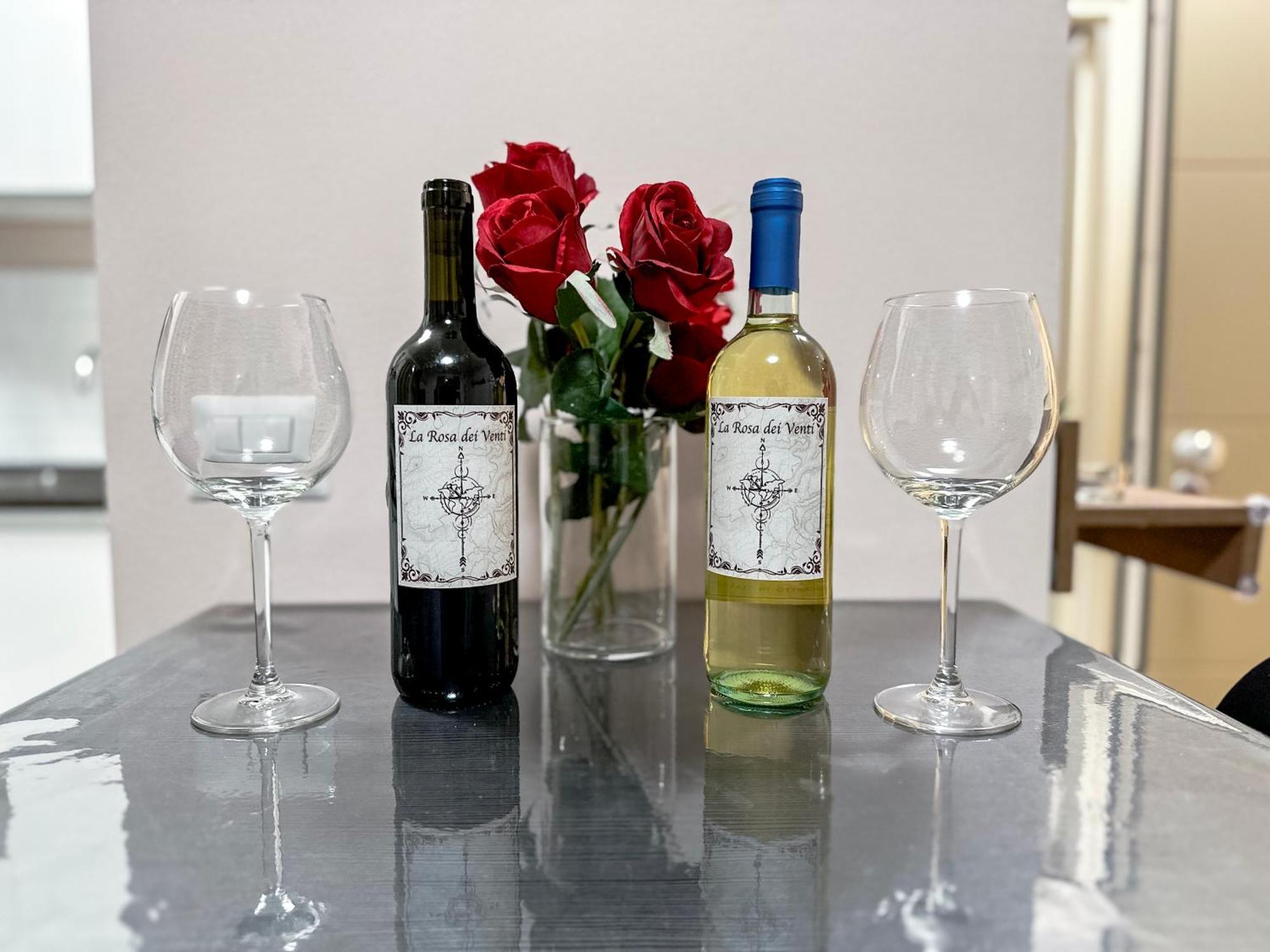 ルッカLa Rosa Dei Venti Con Parcheggio E Ampio Giardino In Centroアパートメント エクステリア 写真